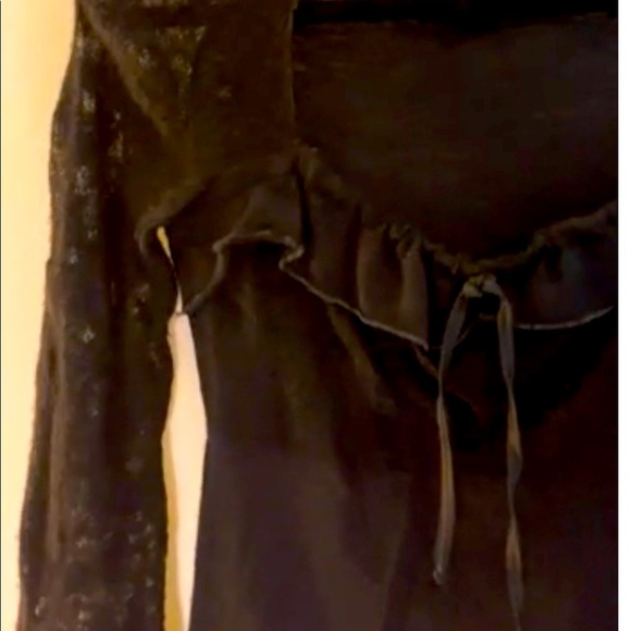 TRANSIT WOMENS BLACK SHIRT WITH LACE DETAIL AND RIBBON TIE AT NECK - Picture 4 of 10